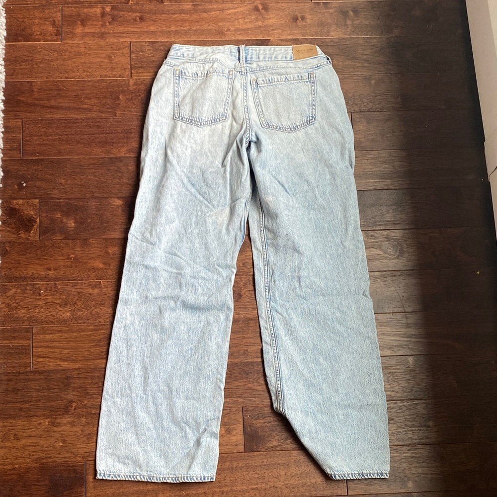 Abercrombie Kids Denim Blue Relaxed Jeans - Picture 8 of 8